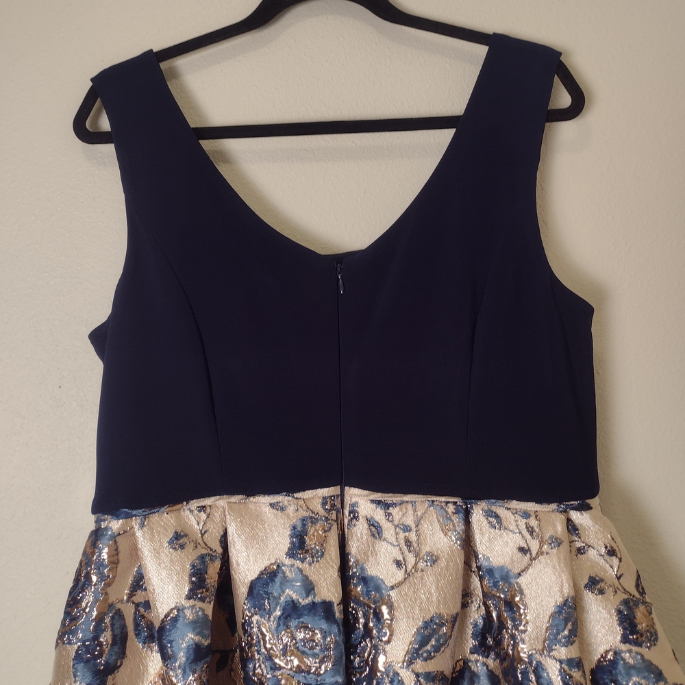 R&M Richards NWT Metallic Floral Brocade High Low Midi Dress Navy Size 12 - Picture 11 of 16